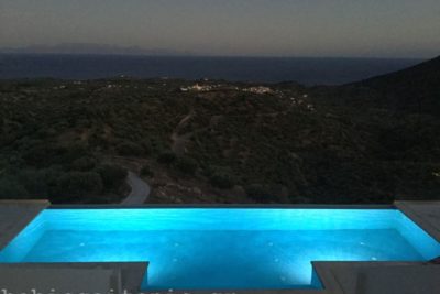 Eco pool with solar energy